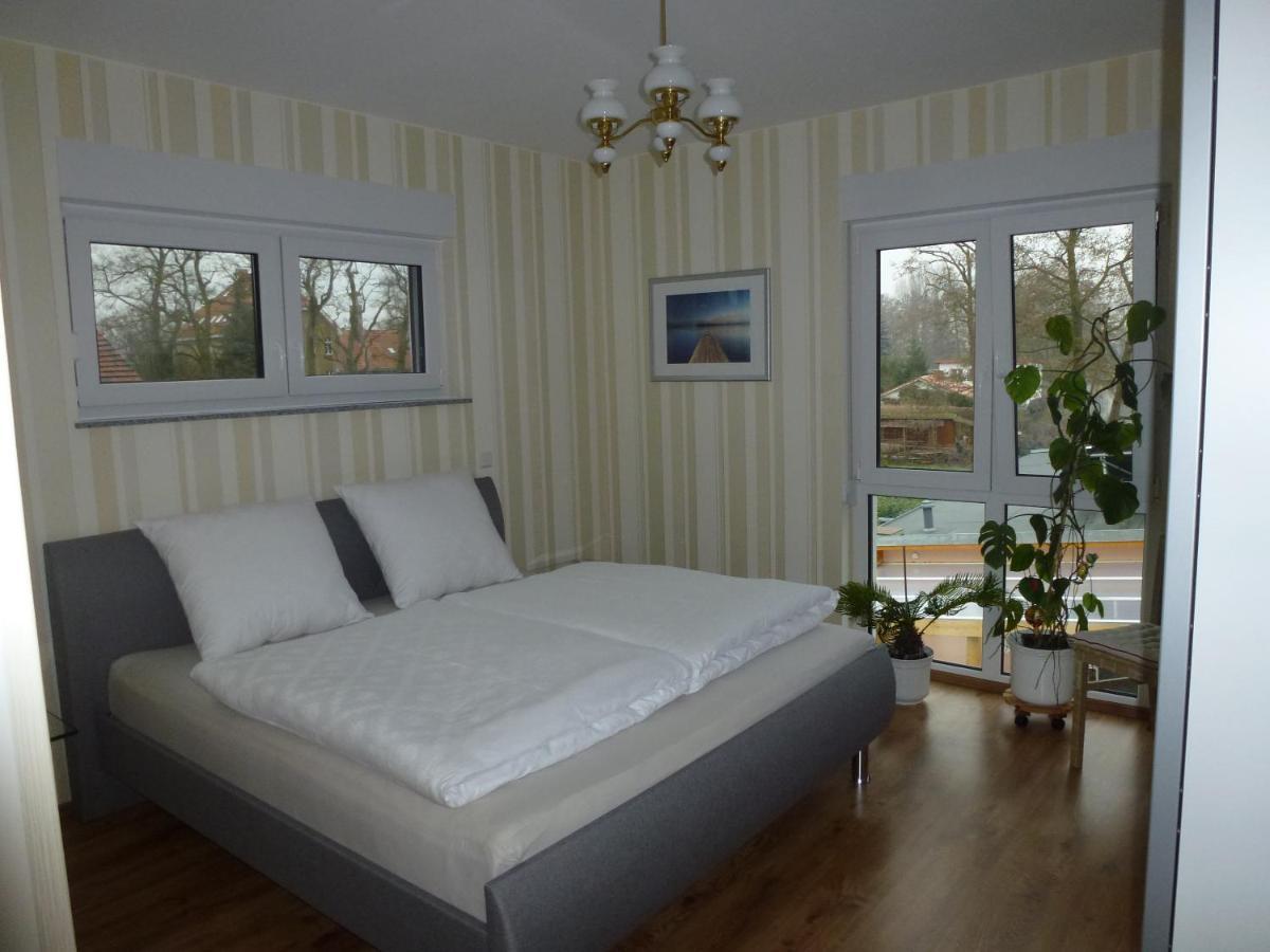 Villa Ferienoase An Der Wublitz à Potsdam Extérieur photo